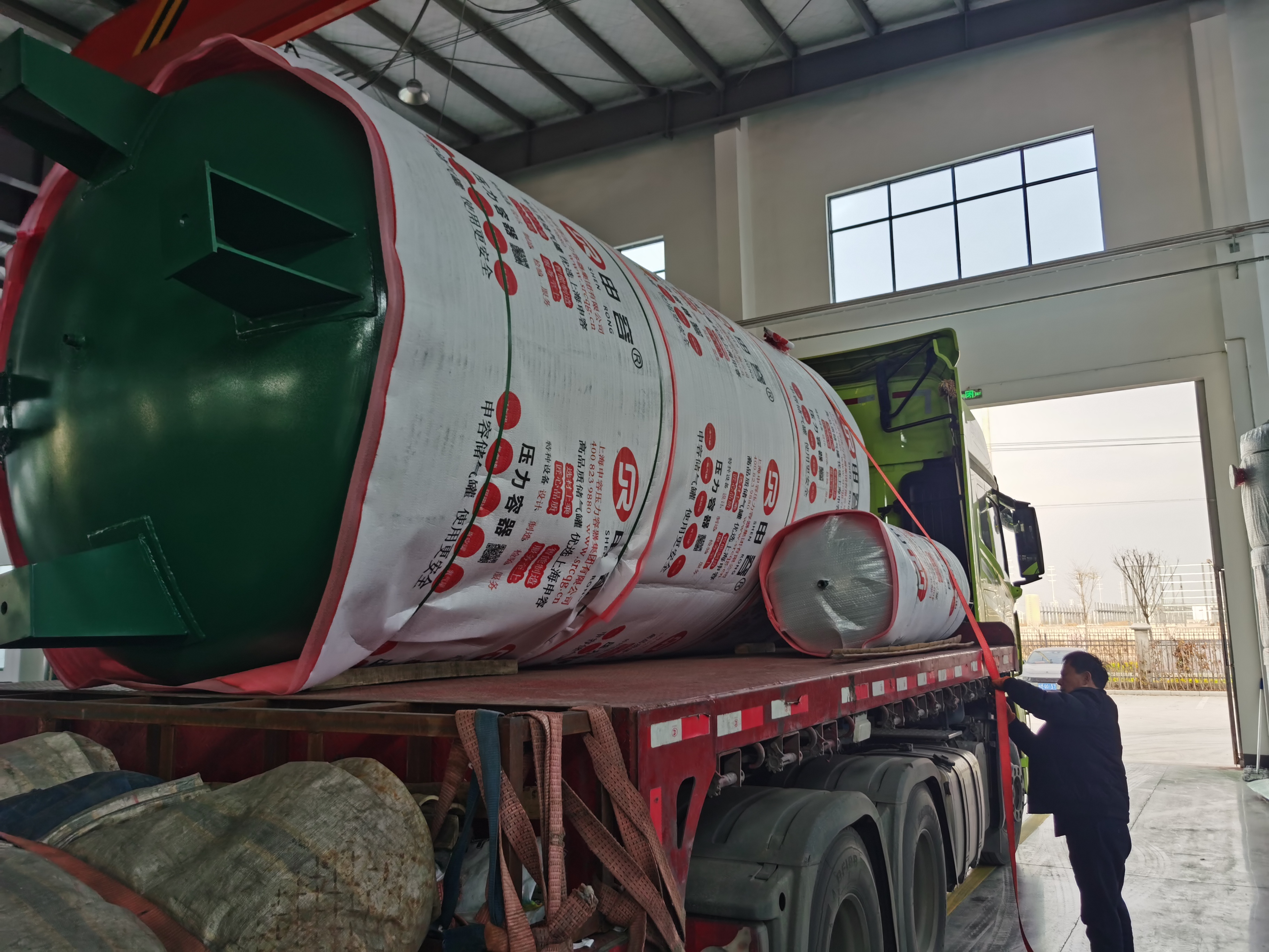 申容儲氣罐發貨